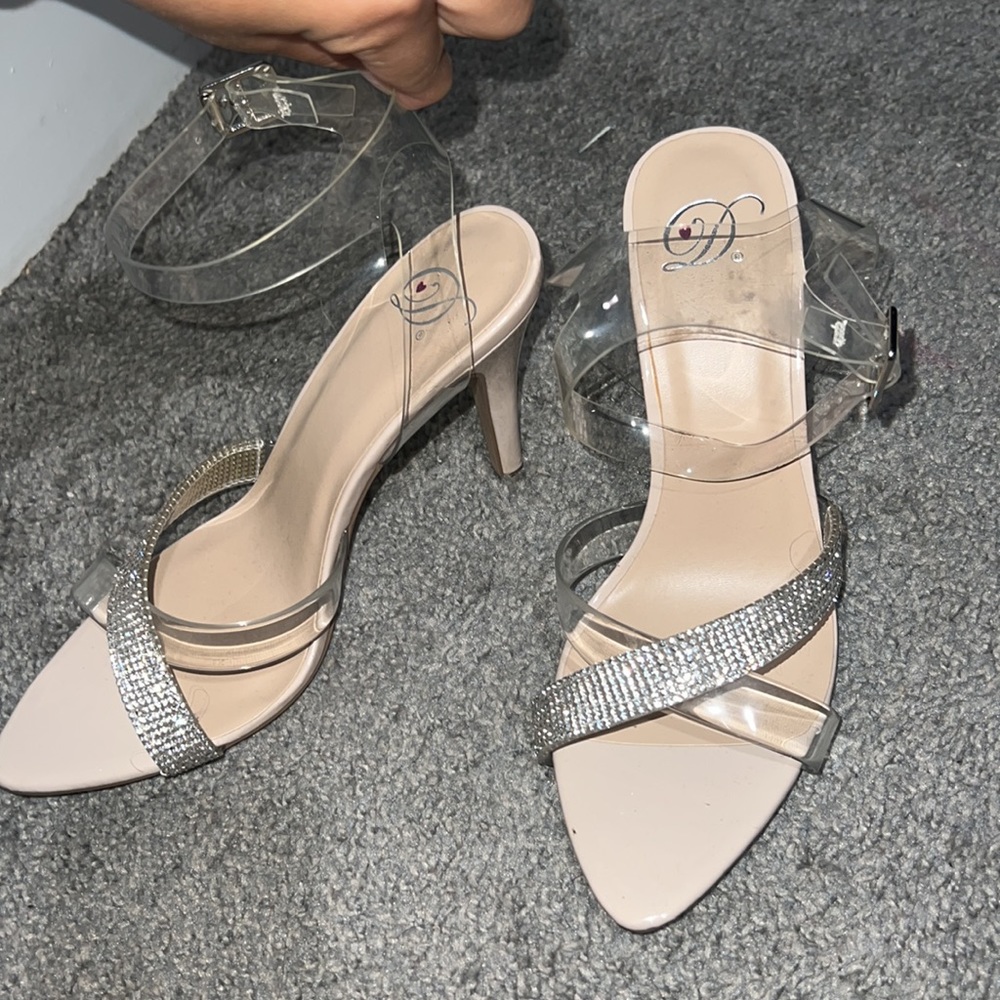 Heels - Picture 2 of 3